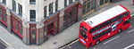 London - Caf&eacute; et bus rouge du haut de la cath&eacute;drale Saint-Paul